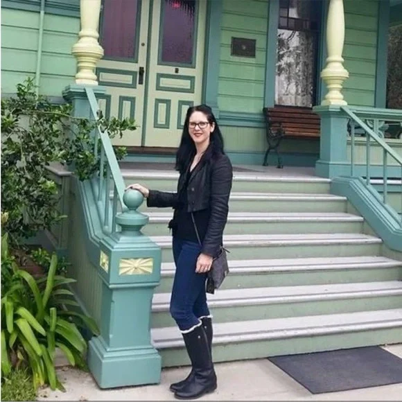 D&B Dooney & Bourke HM Haunted Mansion Wallpaper Print Crossbody - Picture 4 of 16